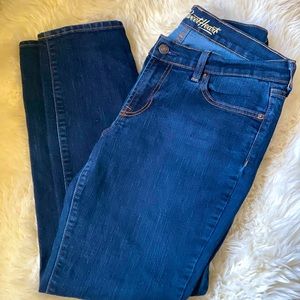 OLD NAVY sweetheart skinny jeans